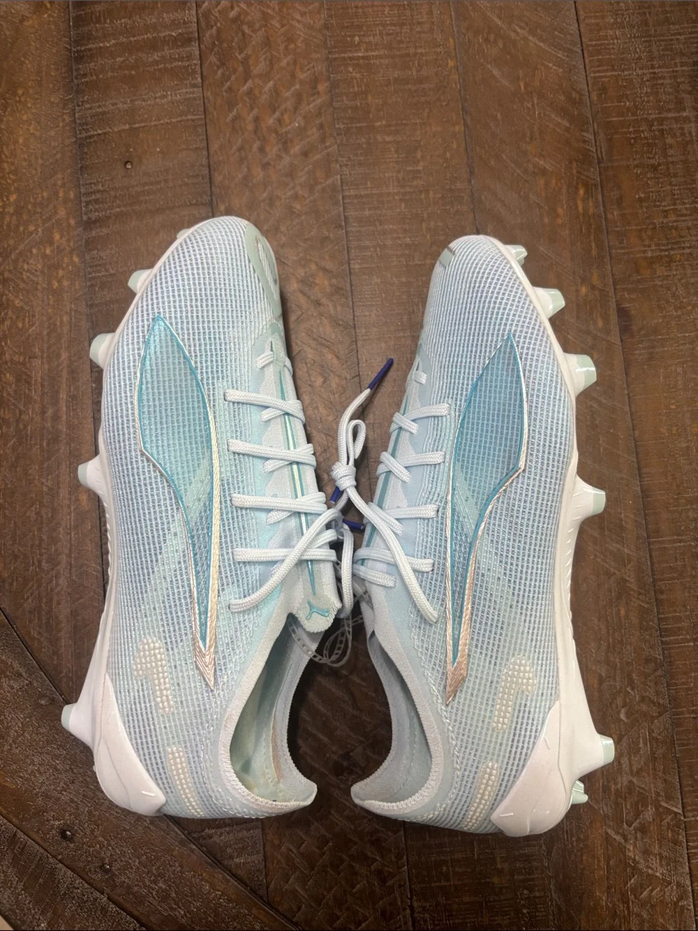 Puma Ultra 5 Ultimate Firm Ground Woman’s size 8